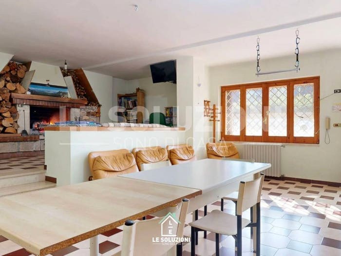 Casa trilocale in vendita in Viale degli Abeti, Putignano
