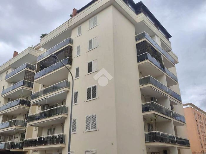 Appartamento quadrilocale in vendita in Via Theodore Roosevelt, Petrarelle, Caserta