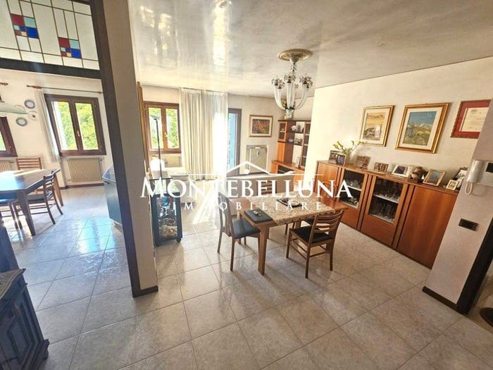 Appartamento quadrilocale in vendita in Via Roma, Centro, Montebelluna