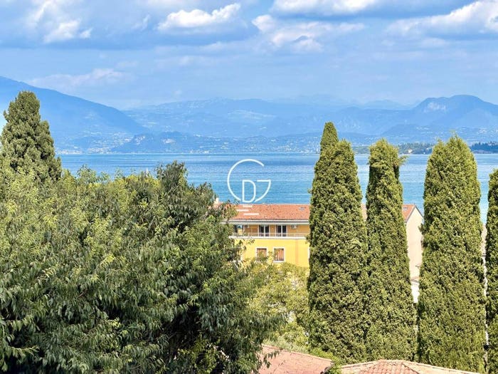 Casa con 5 locali in vendita in Via Crocefisso, Centro Storico, Desenzano del Garda