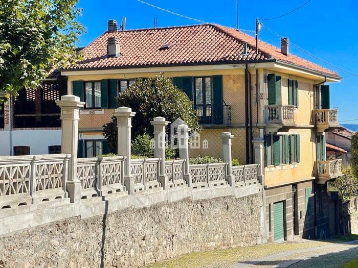 Casa con 6 locali in vendita in Via Bosso, Parella