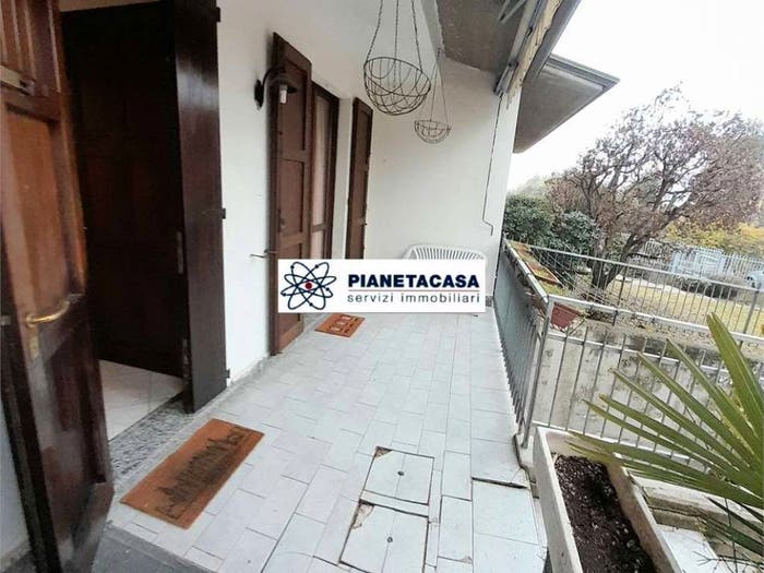 Casa quadrilocale in vendita in via Grignano, Brembate