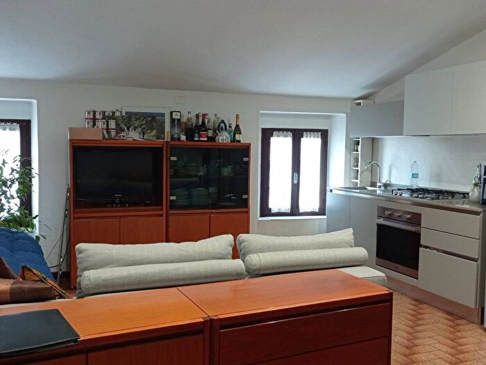 Appartamento con 6 locali in vendita in Via delle Grazie, Carmine, Brescia