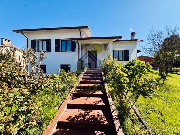 Casa con 5 locali in vendita in VIA PAPA PAOLO VI, Inverno, Inverno e Monteleone
