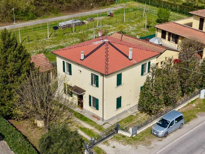 Casa con 6 locali in vendita in Via Santa Maria in Duno, Castagnolo Minore, Bentivoglio