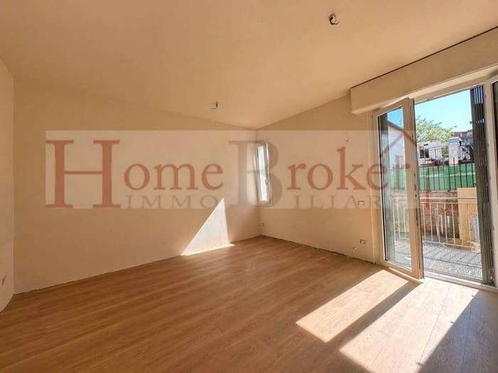 Appartamento quadrilocale in vendita in Via Mario Calderara, Novoli, Firenze