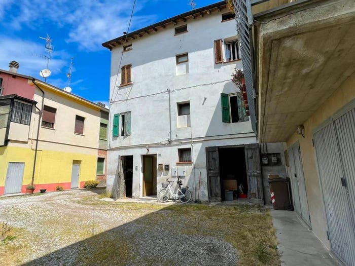 Appartamento trilocale in vendita in Via Vittorio Veneto, Centro, Nonantola