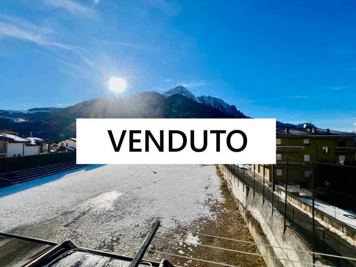 Appartamento trilocale in vendita in via valleggio, Introbio
