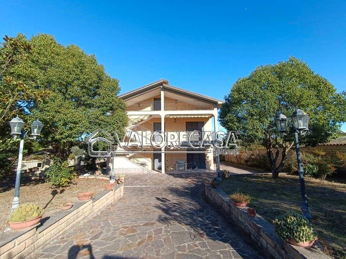 Casa con 6 locali in vendita in Via di Prataporci, Fontana Candida, Roma