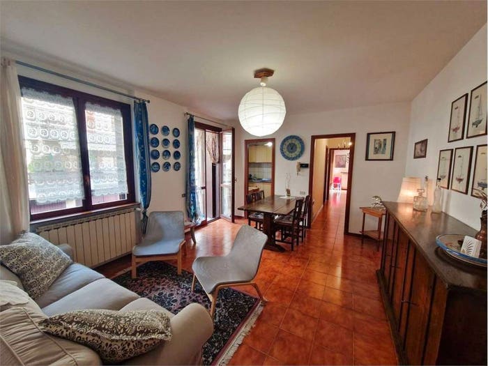 Appartamento trilocale in vendita in Via Campaccio, Laveno, LavenoMombello