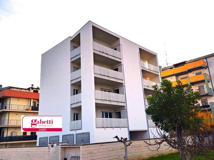 Appartamento trilocale in vendita in Via L'Aquila, Manoppello Scalo, Manoppello