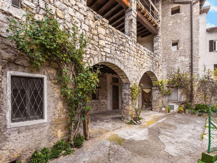 Casa con 5 locali in vendita in via Sottotorre, Bianzano