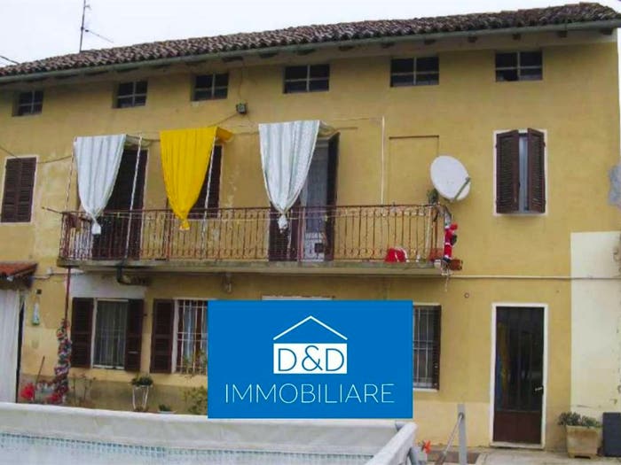 Casa con 6 locali in vendita in Via Cavour, Frassineto Po