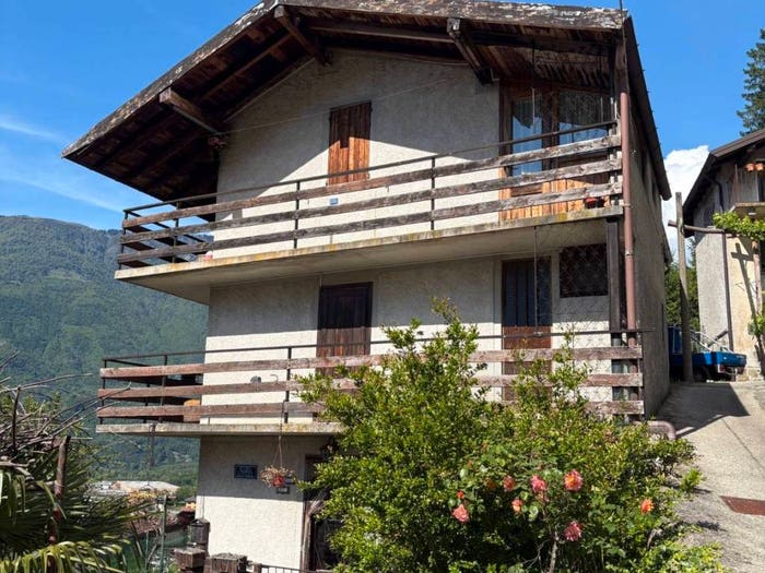 Casa quadrilocale in vendita in Centro, Delebio