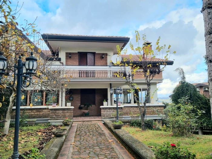 Casa con 6 locali in vendita in Contrada Chiaira, Quattrograna Bellizzi Sant'Oronzo, Avellino