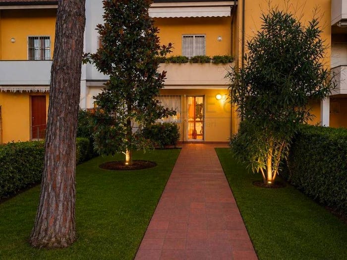 Casa con 5 locali in vendita in Via Plinio, Pinarella, Cervia