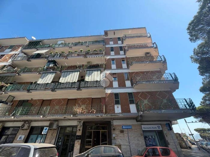 Appartamento quadrilocale in vendita in Traversa Michele Pietravalle, Zona Ospedaliera, Napoli