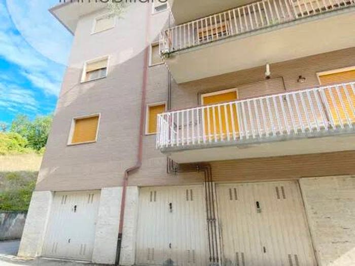Appartamento con 5 locali in vendita in Viale Aldo Moro, Santa Barbara San Sisto, L'Aquila