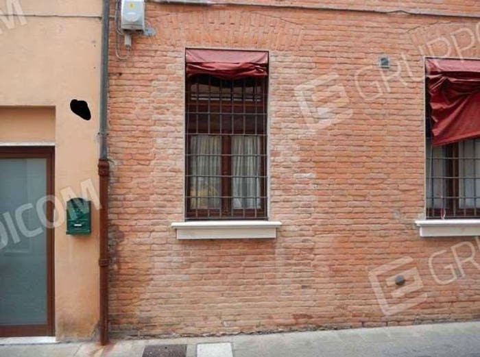 Appartamento quadrilocale in vendita in Via gusmaria, Centro Storico, Ferrara