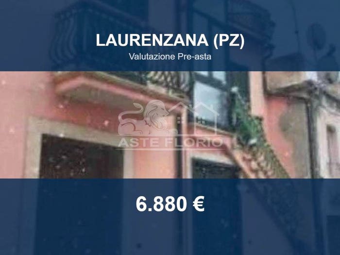 Appartamento trilocale in vendita in Strada statale, Laurenzana