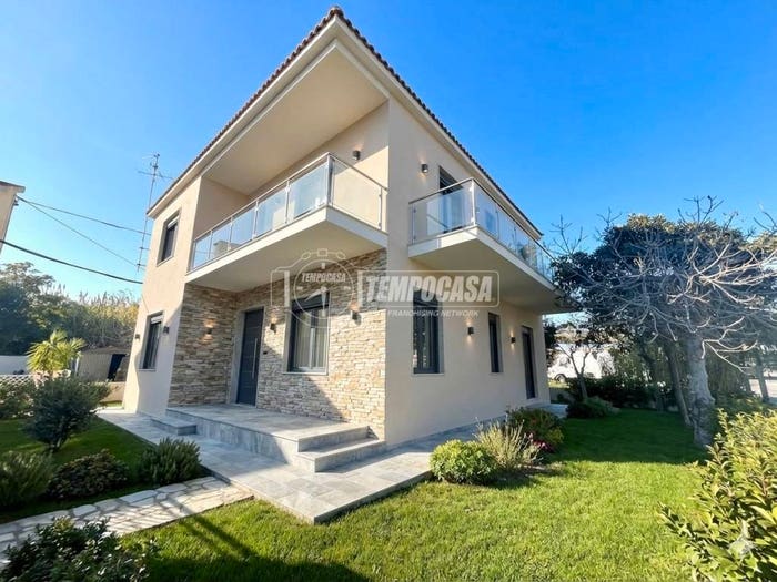 Casa con 6 locali in vendita in Via Caravaggio, Santa Filomena, Pescara