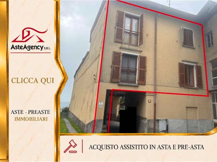 Appartamento quadrilocale in vendita in Via Manzoni, Albavilla