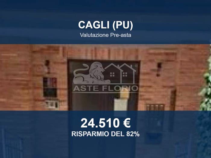 Appartamento con 5 locali in vendita in Via Don Giovanni Minzoni, Centro, Cagli