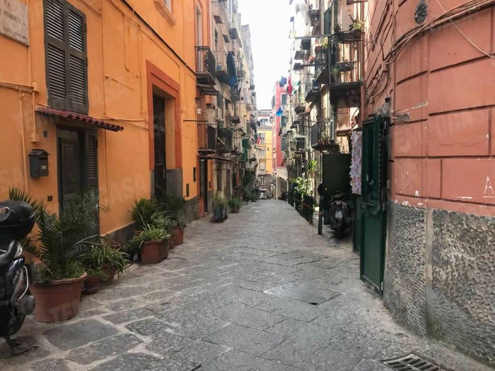 Appartamento monolocale in vendita in Via San Mandato, Piazza Canneto Salvator Rosa, Napoli