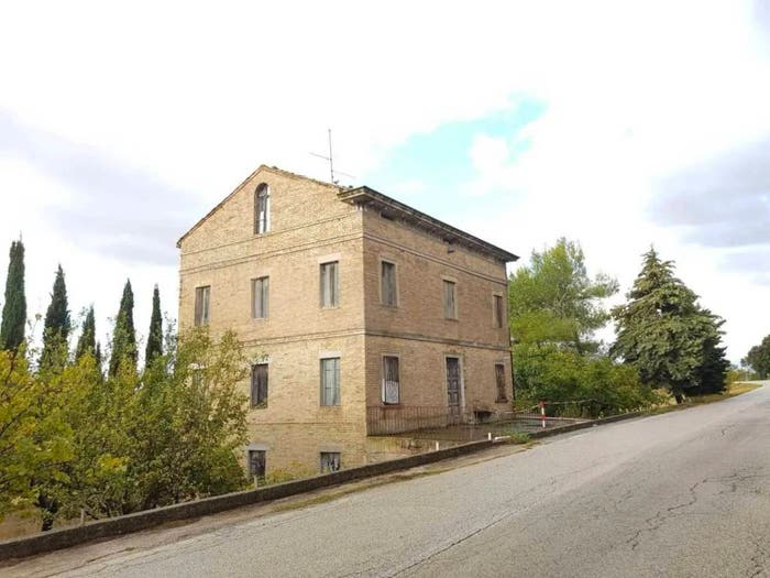 Casa con 6 locali in vendita in Strada Provinciale, Grottazzolina