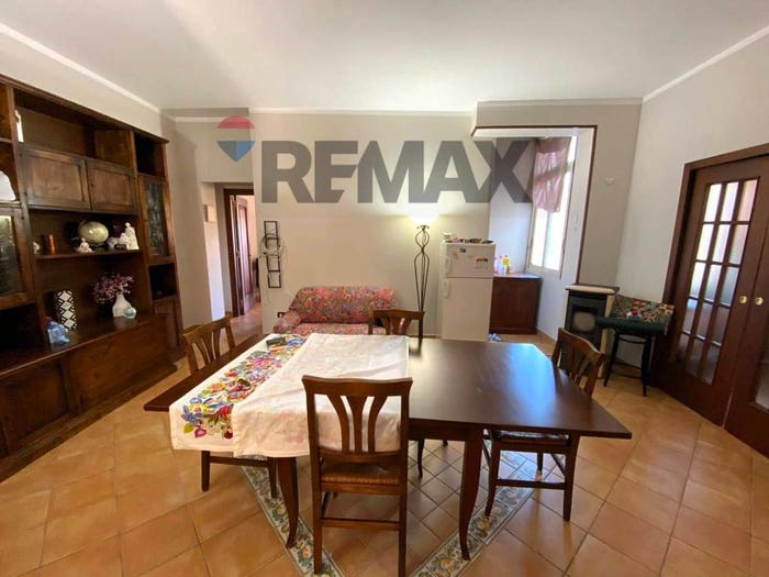 Appartamento con 5 locali in vendita in Cortile Copernico, Favara