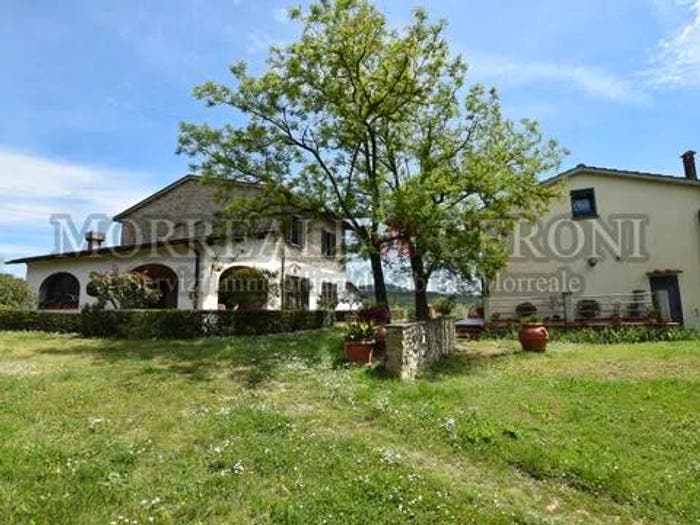 Casa con 6 locali in vendita in Lastra a Signa