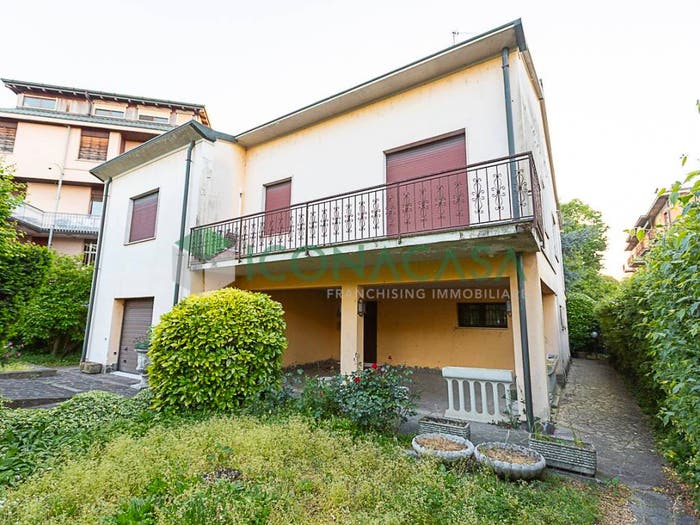 Casa con 6 locali in vendita in Via Indipendenza, Semicentro, Crema