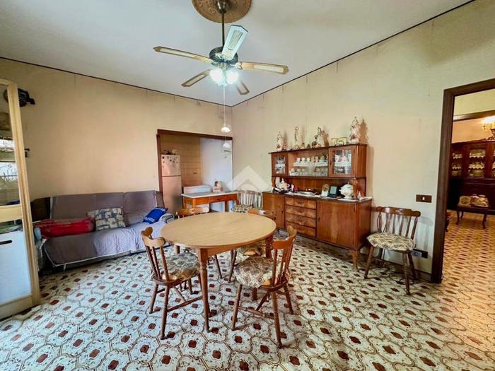 Casa con 6 locali in vendita in Via san francesco, Sestu