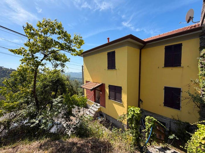 Casa con 5 locali in vendita in Via Fogana, Podenzana