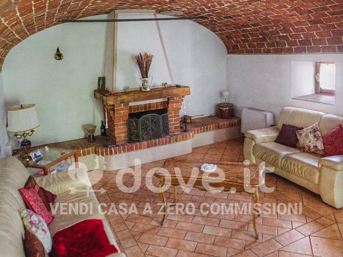 Casa con 6 locali in vendita in Refrancore