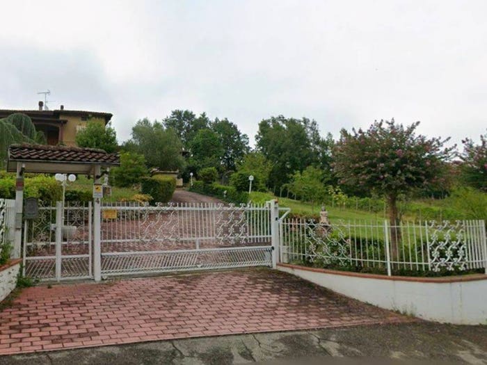 Casa con 6 locali in vendita in Vernasca