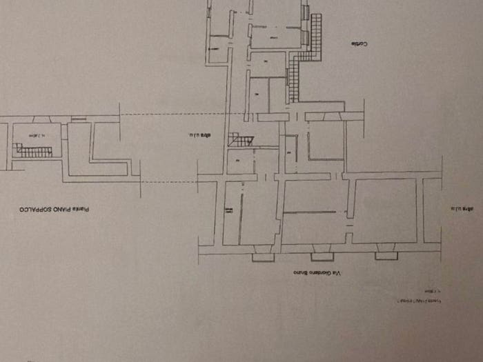 Appartamento con 6 locali in vendita in Via Giordano Bruno, Mergellina Piedigrotta, Napoli