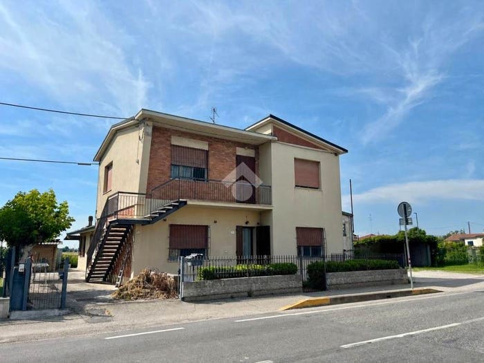 Casa con 6 locali in vendita in Via Piangipane, Piangipane Santerno, Ravenna