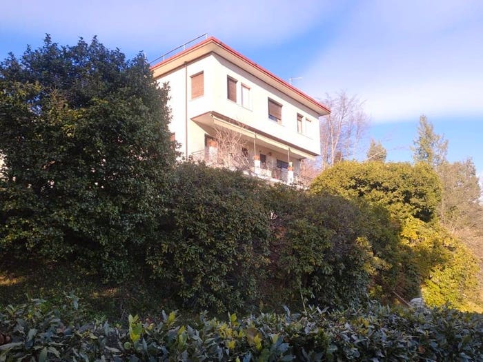 Casa con 6 locali in vendita in Via Gera, Centro Storico, Biella