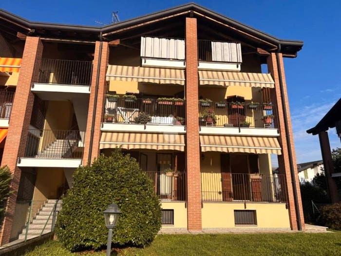 Appartamento trilocale in vendita in Via Virgilio, Centro, Vedano Olona
