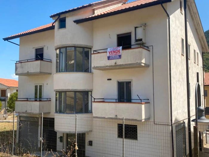 Appartamento bilocale in vendita in Largo San Sebastiano, Centro, Salvitelle