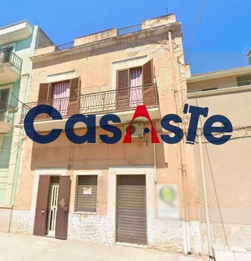 Casa quadrilocale in vendita in Via Roma, San Ferdinando di Puglia