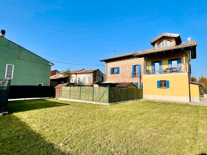 Appartamento quadrilocale in vendita in Via Montegrappa, Castellazzo Bormida