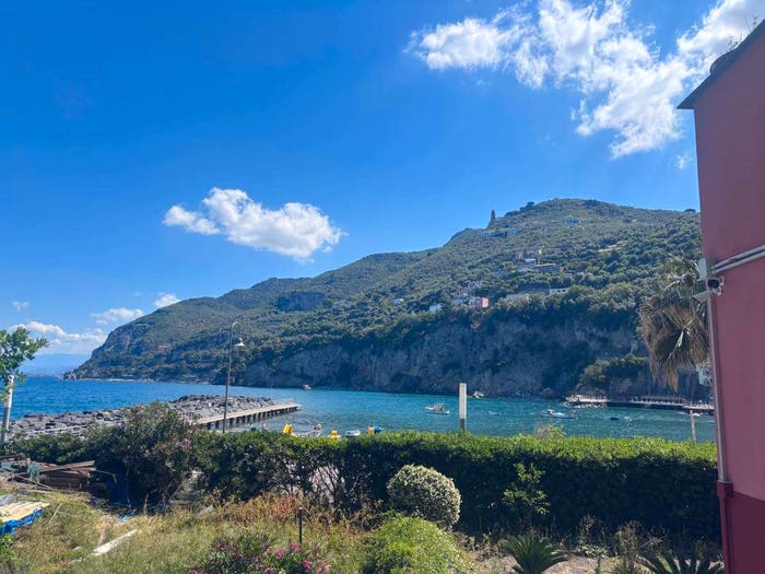 Appartamento trilocale in vendita in Via Cristoforo Colombo, Centro, Vico Equense