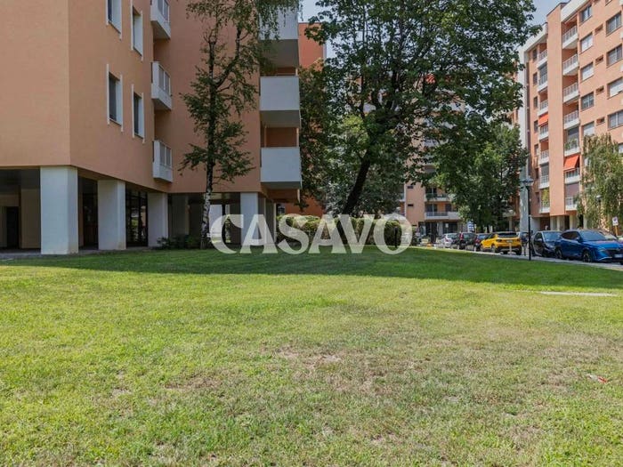 Appartamento con 5 locali in vendita in Via Sporting Mirasole, Noverasco Sporting Mirasole, Opera