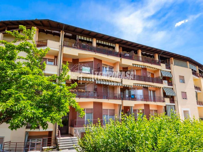 Appartamento quadrilocale in vendita in Via Mondovì, Centro, Fossano