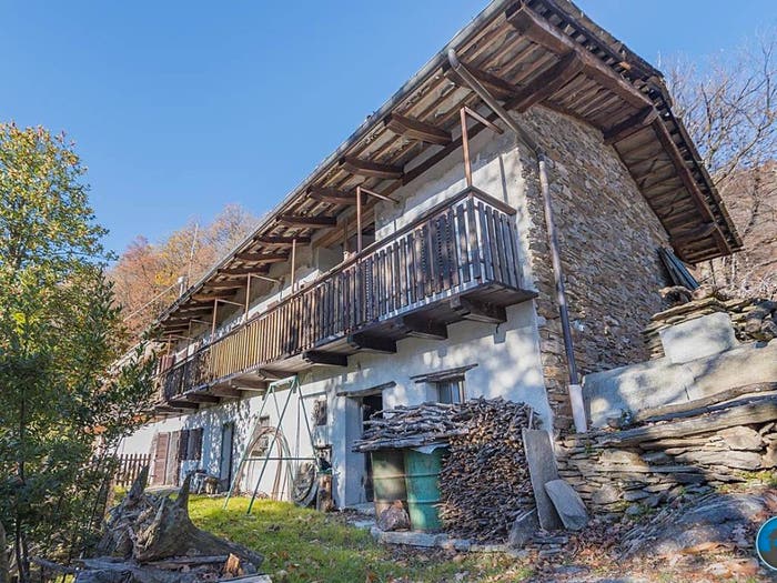 Casa trilocale in vendita in Via Moloire, Rorà