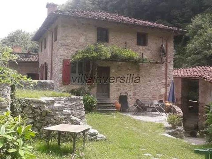 Casa con 6 locali in vendita in Sp, Camaiore Paese, Camaiore