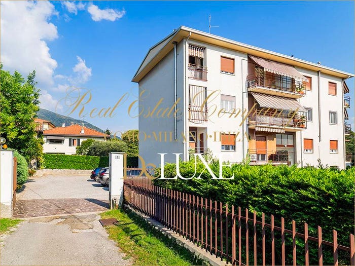 Appartamento trilocale in vendita in Longone al Segrino