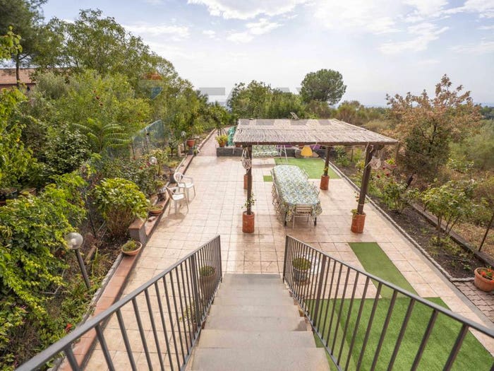 Casa con 5 locali in vendita in Via Mongibello, Fornazzo, Milo